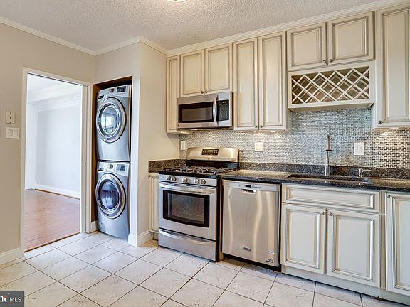 2nd image of 3705 S George Mason Dr APT 1609S