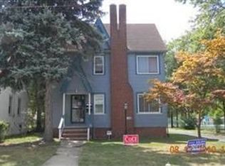 1700 Catalpa Rd, Cleveland, OH 44112