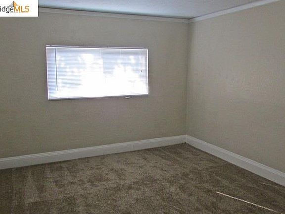 5th image of 501 W 10th St