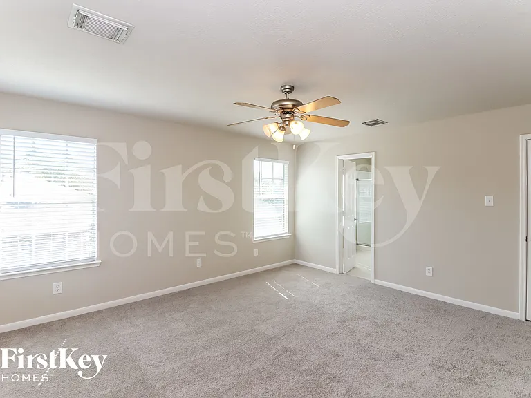 7811 Brookfield St — Photo 11