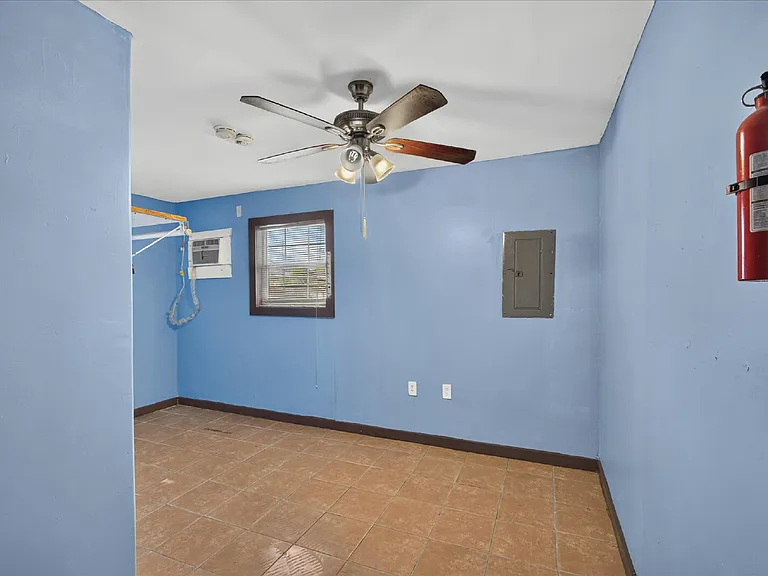 3401 Ennis St #H — Photo 5