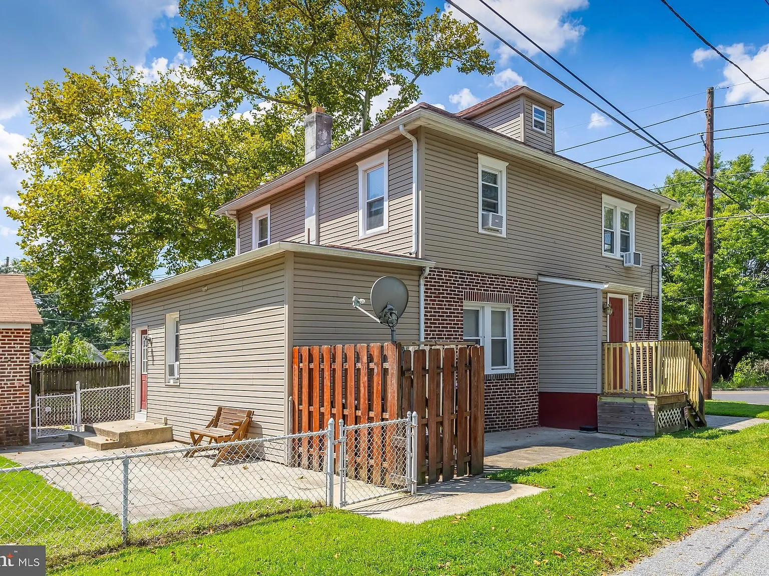 2 bed, 1680 sqft, $1,600 — Photo 3