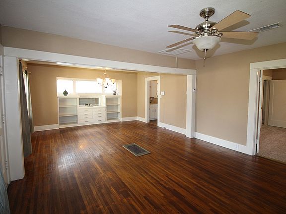2nd image of 1337 N Roosevelt Ave