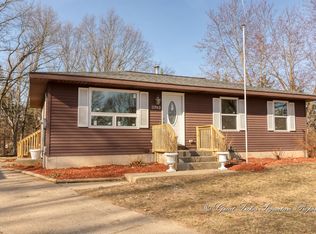 3743 Bluebird Ave SW, Wyoming, MI 49519