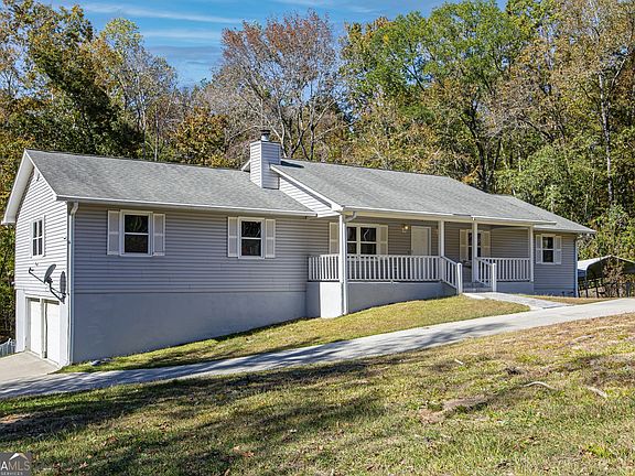 3rd image of 146 Highview Rd SE