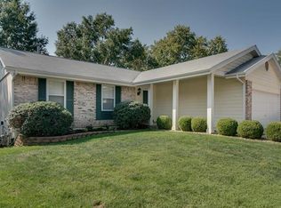 476 Tumulty Dr, Ballwin, MO 63021
