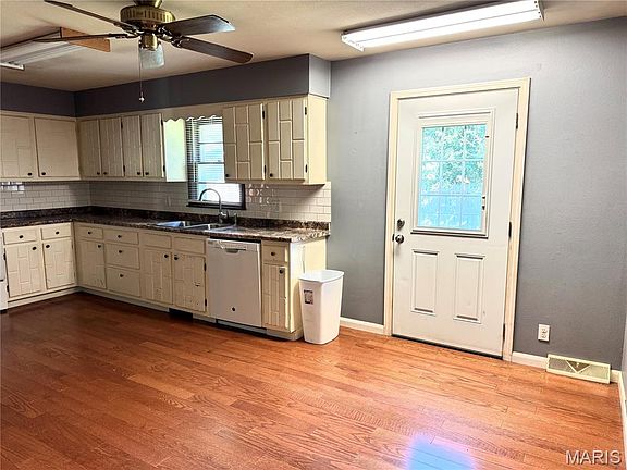2nd image of 116 Terrace Dr