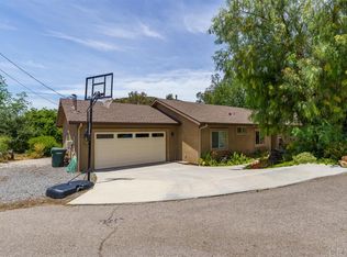 206 W Noakes St, El Cajon, CA 92019