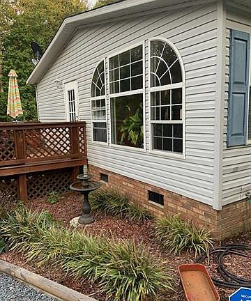 3rd image of 367 Northwood Dr