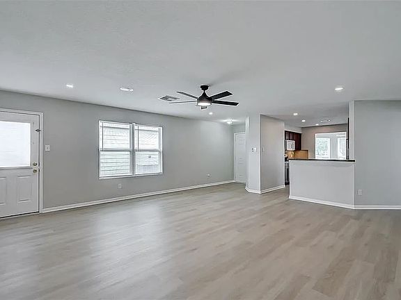 5th image of 1219 Newsome Glenn Dr