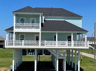 2601 Tide Dr, Crystal Beach, TX 77650