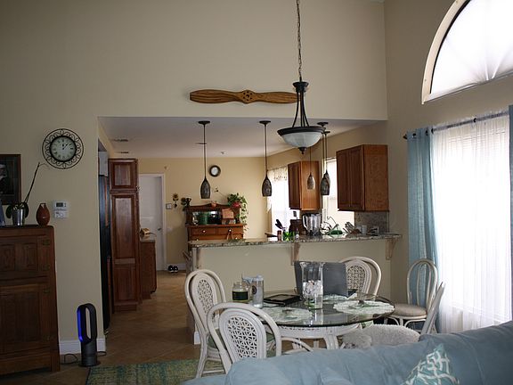 3rd image of 6600 Rolland Ct