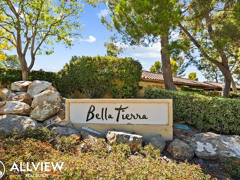 25531 Indian Hill Ln #E — Photo 20