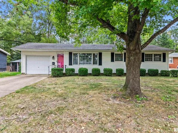 26 Sunnyside Dr, Springfield, IL 62702