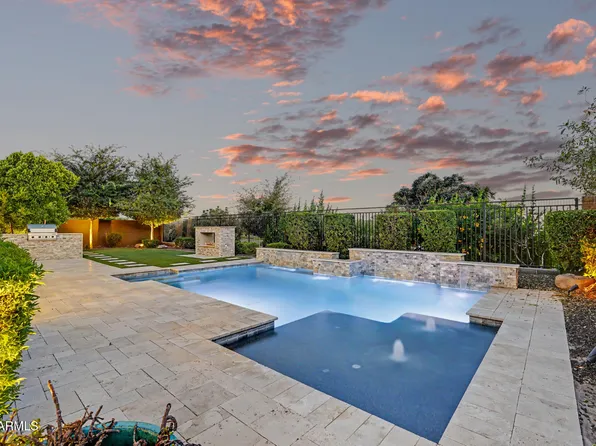 10331 E THORNTON Avenue, Mesa, AZ 85212