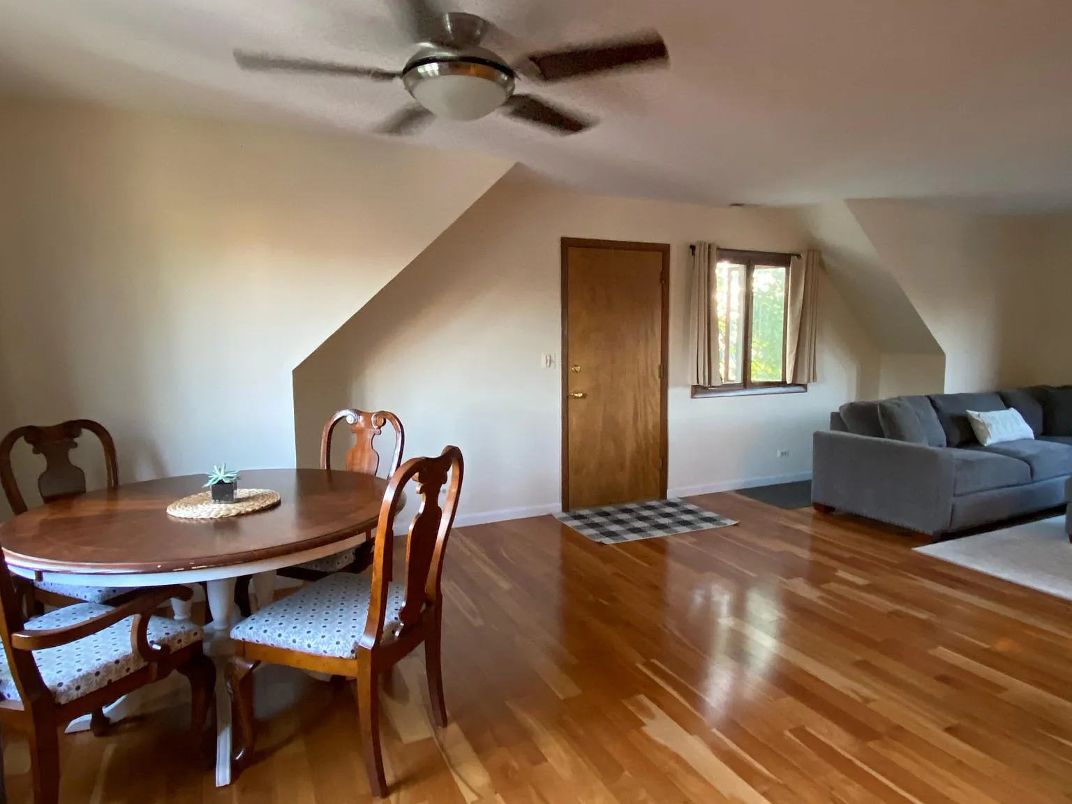 204 N Bothwell St — Photo 3