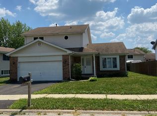 1059 E Olde Virginia Rd, Palatine, IL 60074