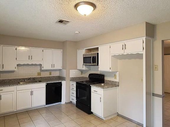 5th image of 2308 Beth Ln