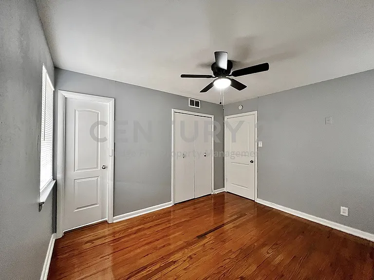 714 Cranbrook Ln — Photo 12