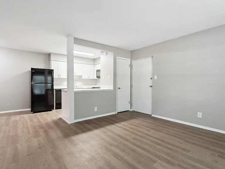 The Park Apartments — Photo 20
