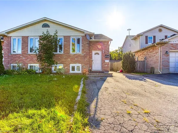 6548 Laguna Ct, Niagara Falls, ON L2H 2W3