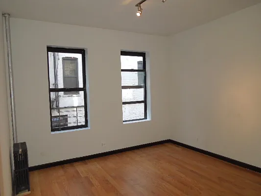 Rented by Washington Realty Corp. | media 5