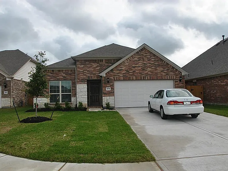 4215 Canton Crest Dr — Photo 2