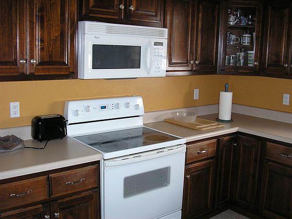 5th image of 3525 Cave Springs Ave