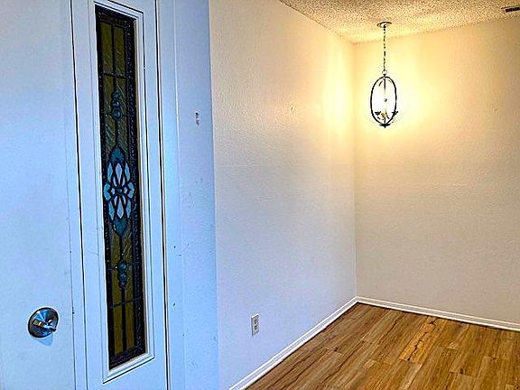 Main entry with bonus area for home office or other