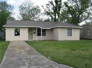 8243 Rockford Dr, Houston, TX 77033