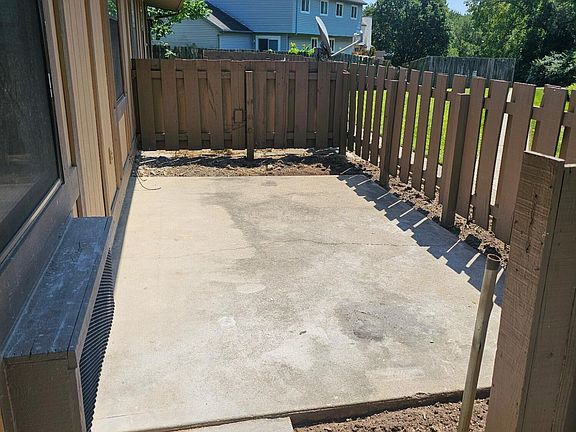 2nd image of 1726 Sunapple Way