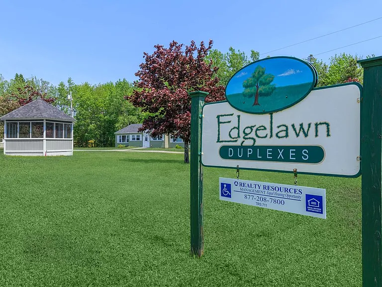 Edgelawn Duplexes — Photo 1