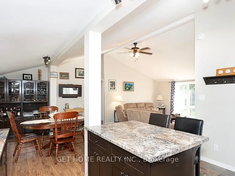 24 Hargrave Rd — Photo 7