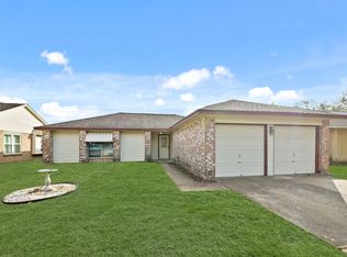 1325 Canyon Springs Dr, La Porte, TX 77571