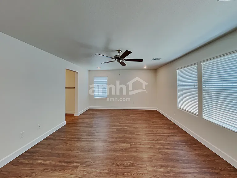 1510 Golden Hour Ave — Photo 12