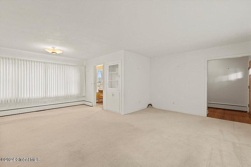 5th image of 32 W Skyview Drive