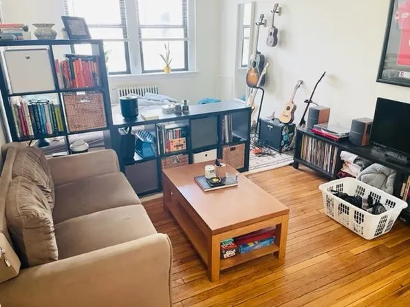 69 Dana St #11, Cambridge, MA 02138
