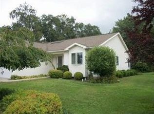 9 Pleasant Ave, Fredonia, NY