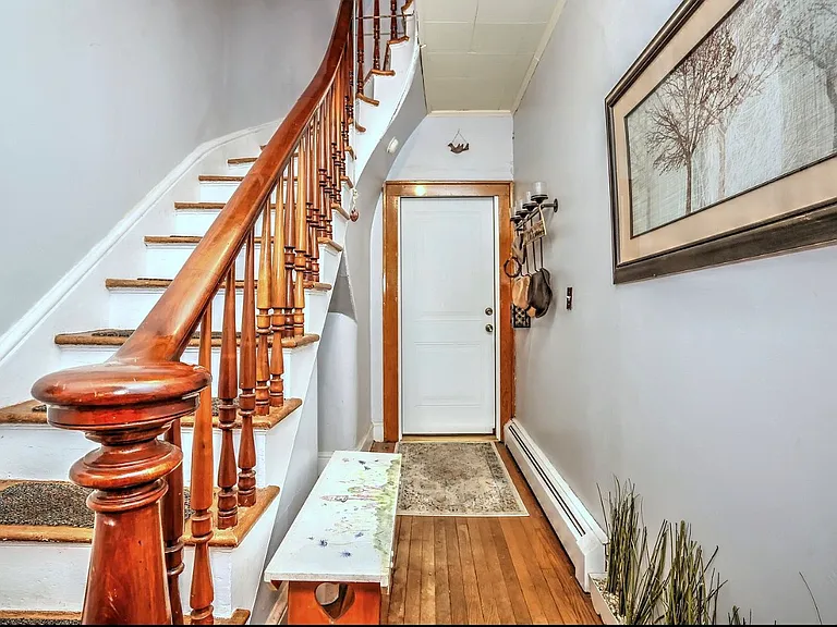4 Jefferson St #2 — Photo 2