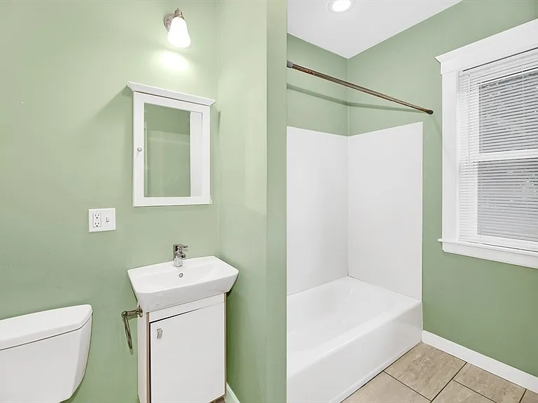79 Perkins St #2 — Photo 14