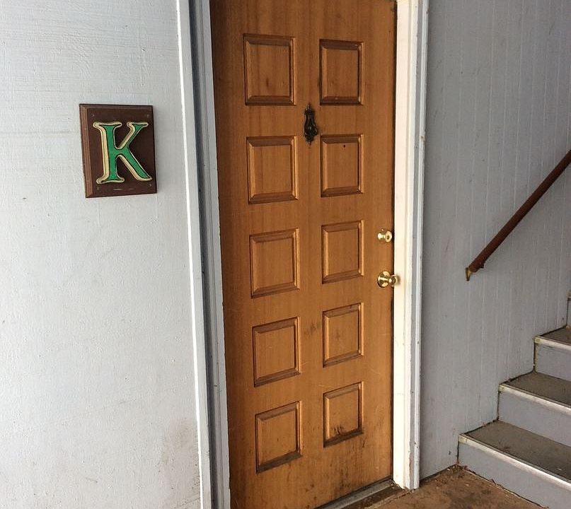 2nd image of 611 12th St APT K