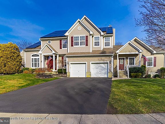 5th image of 2443 Forest Cir