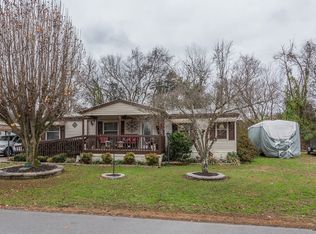 339 Edgewater Dr, Sevierville, TN 37862
