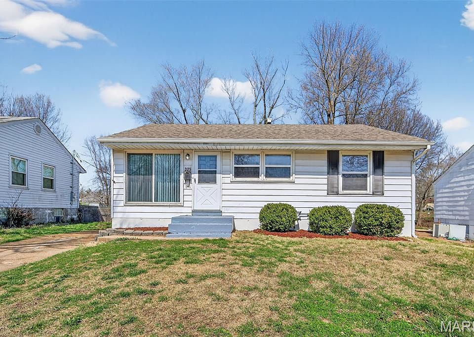 1st image of 325 Lancashire Rd