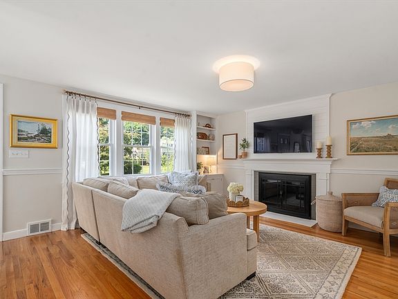 5th image of 54 Jarr Brook Rd