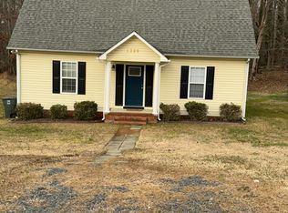 1329 Cushing St, Greensboro, NC 27405
