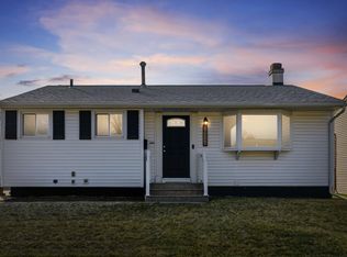 3443 3rd St #B, East Moline, IL 61244