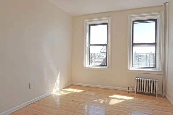 Rented by Compass | media 7