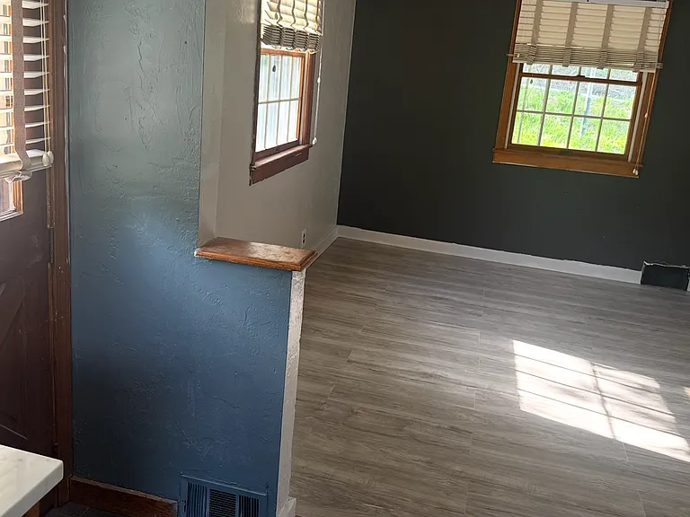 6625 Library Rd — Photo 11