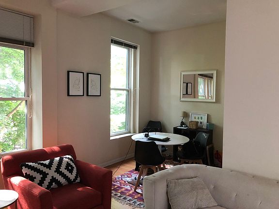 3rd image of 1507 N Hudson Ave APT 3